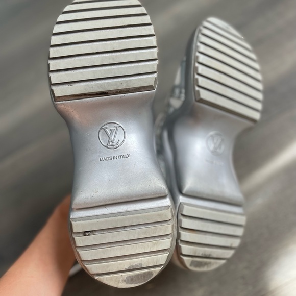 LOUIS VUITTON Metallic Archlight Chunky Sneakers, size 36 - Picture 11 of 11